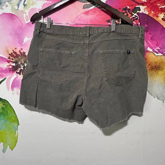 Gap Womens Sage Green Corduroy Cut Off Frayed Hem Shorts Size 16 Summer Beach - Picture 4 of 4